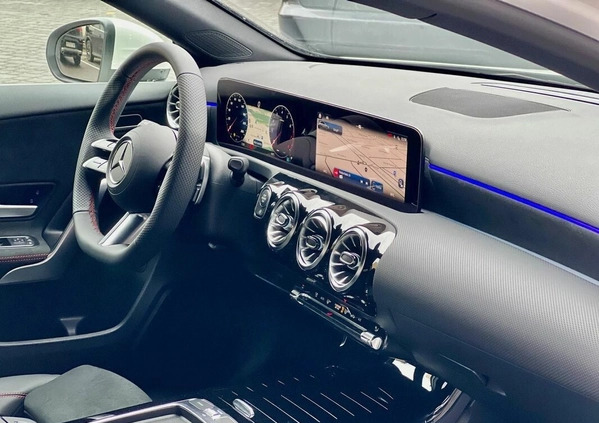 Mercedes-Benz Klasa A cena 168900 przebieg: 3900, rok produkcji 2023 z Warszawa małe 121
